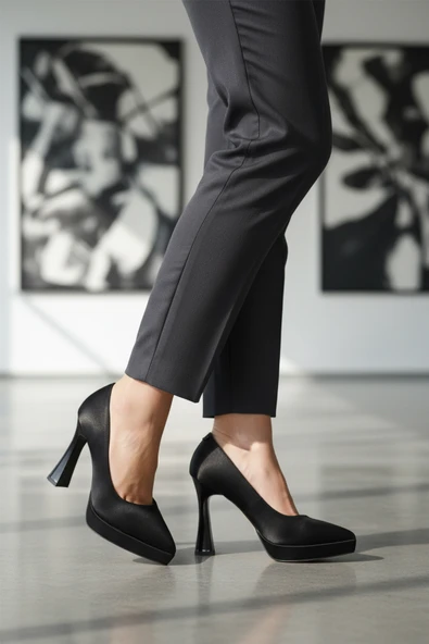 Aspor Siyah Saten Kadın Platform Topuklu Ayakkabı