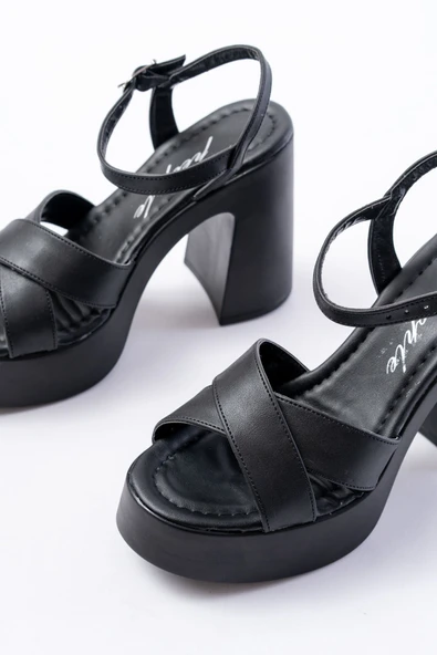 P-105 Siyah Çapraz Kalın Topuklu Kadın Sandalet - Resim 4