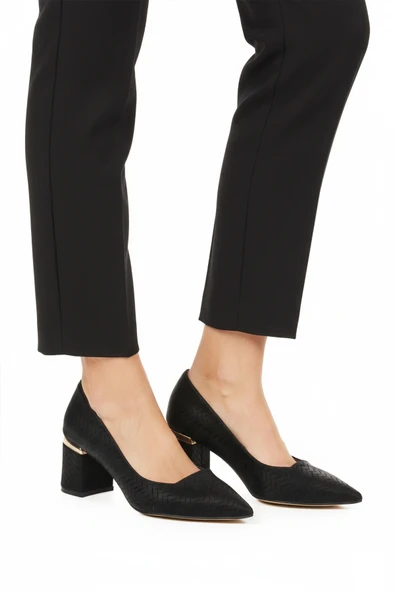 Aspor Siyah Kadın Topuklu Ayakkabı ürün görseli 1