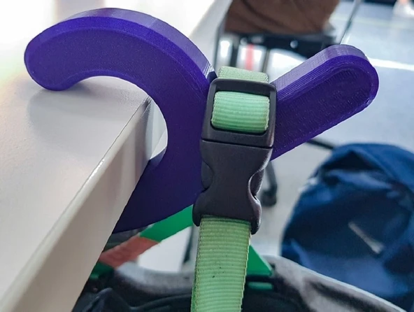 Kırmızı Beyaz Öğrenci Okul Çanta Sıra Askısı - 2