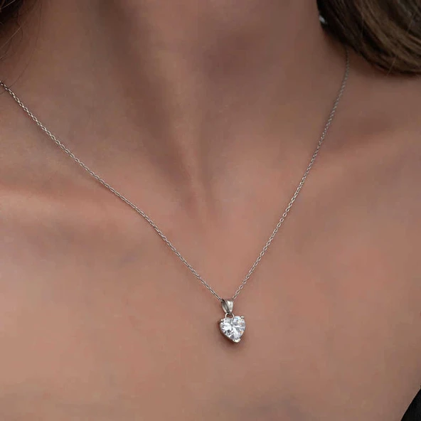 925 Ayar Gümüş Beyaz Taşlı Kalpli Kadın Kolye - Resim 3