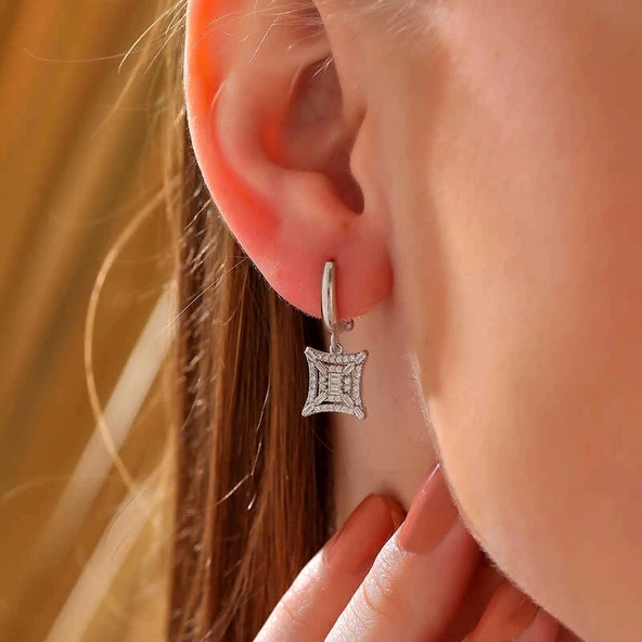 Gümüş Kare Zirkon Taşlı Kadın Küpe - Resim 2