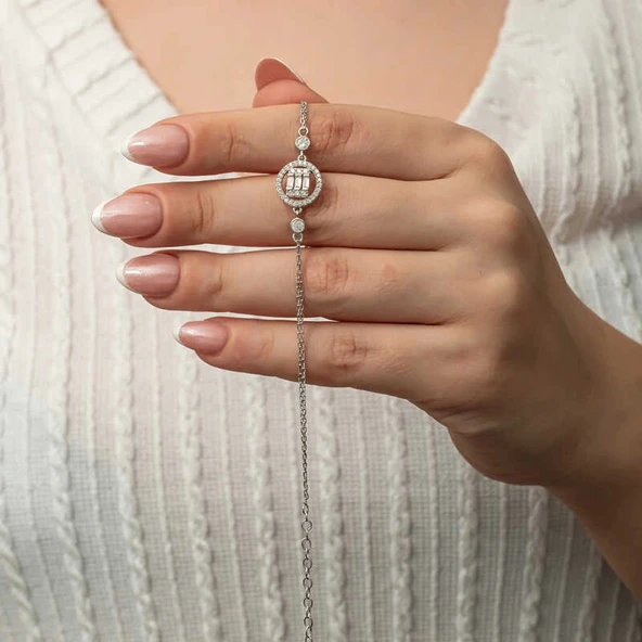 Gümüş Yuvarlak Baget Taşlı Kadın Bileklik ürün görseli 1