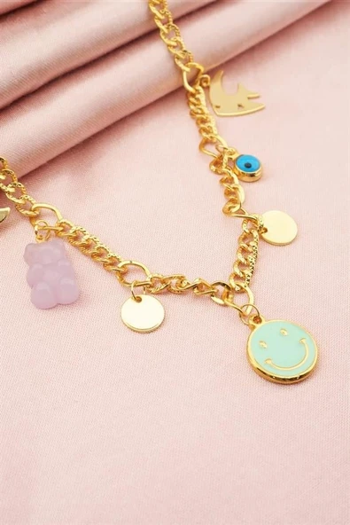 Kadın Özel Tasarım Mor Renk Karışık Figürlü Nazarlı Kolye ürün görseli