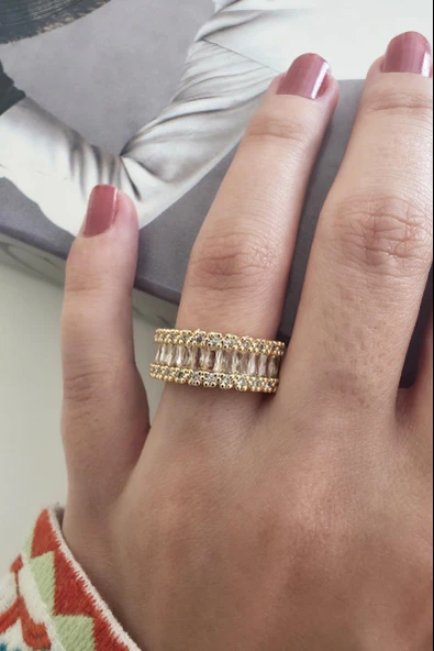 Kadın Vip Seri Baget Zirkon Taşlı Numarasız Ayarlanabilir Yüzük ürün görseli