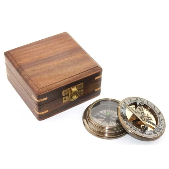 Ahşap Kutulu Pusula ürün görseli