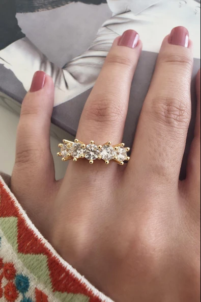 Kadın Vip Seri Baget Zirkon Taşlı 5 Taş Numarasız Ayarlanabilir Yüzük ürün görseli