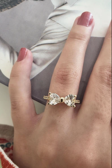 Kadın Vip Seri Baget Zirkon Taşlı Numarasız Ayarlanabilir Yüzük ürün görseli