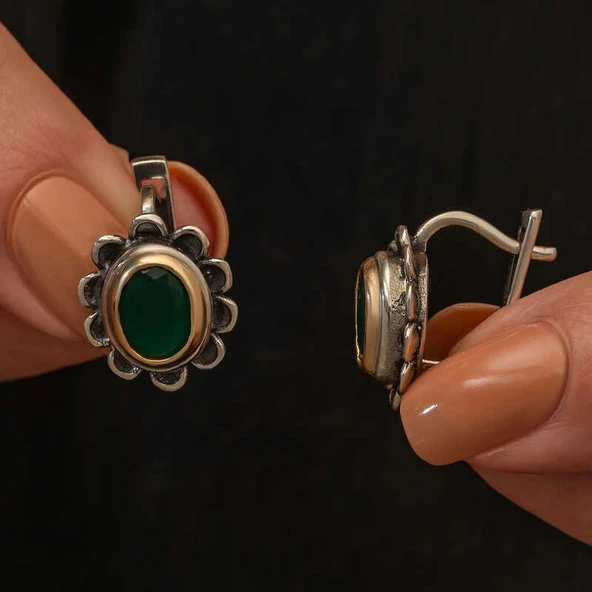 Gümüş Yeşil Çiçek Desenli Otantik Kadın Küpe ürün görseli 1