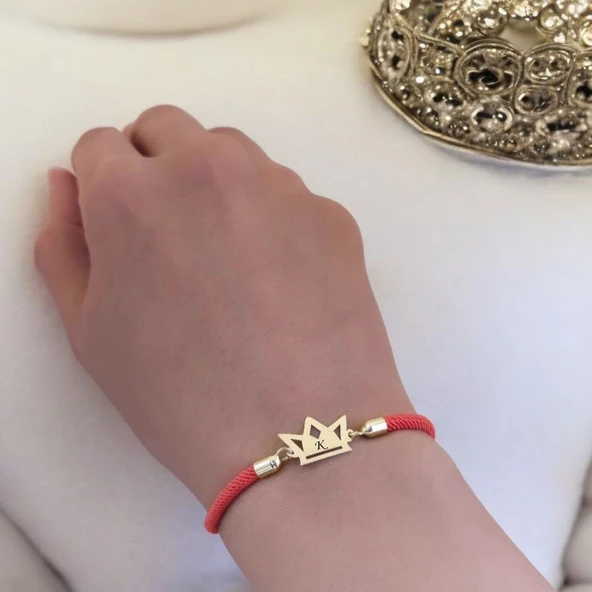 14 Ayar Altın Plakalı Harfe Özel Turuncu Örgü İpli Taç Motifli Hediye Bileklik-501 - Resim 2