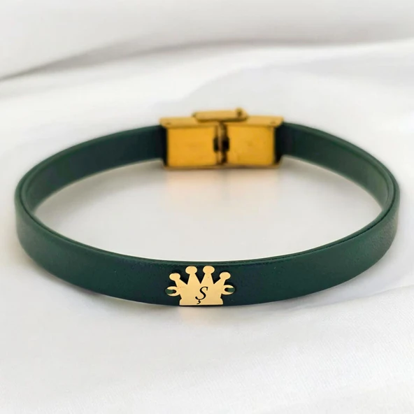 14 Ayar Altın Plakalı Harfe Özel Doğal Yeşil Derili Taç Motifli Hediye Bileklik-504 ürün görseli