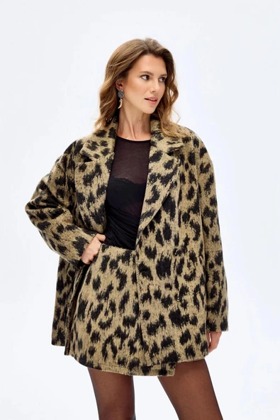 Quzu Leopar Desenli Kadın Kaban - 5