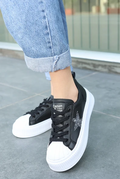 Piata Siyah Cilt Beyaz Tabanlı Bağcıklı Spor Ayakkabı ürün görseli 1