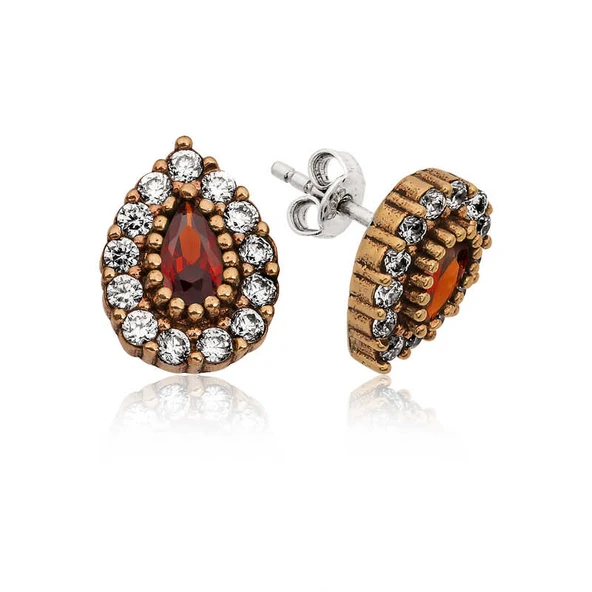 Gümüş Otantik Damla Çivili Küpe ürün görseli