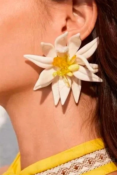 Beyaz Çiçek Küpe - Beyaz ürün görseli