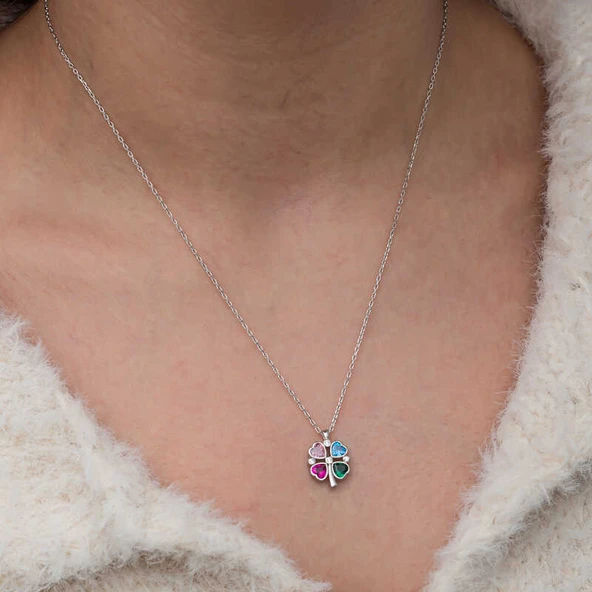 Gümüş Renkli Taşlı Kalp Figürlü Yonca Kolye - Resim 5