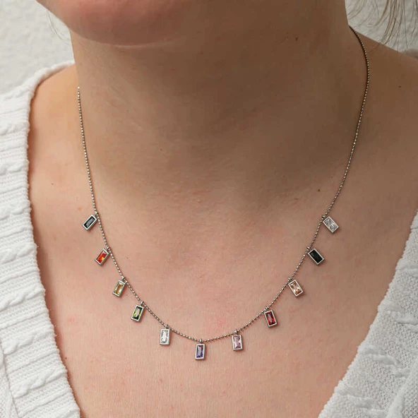 Gümüş Renkli Taşlı Şans Kadın Kolye - Resim 2