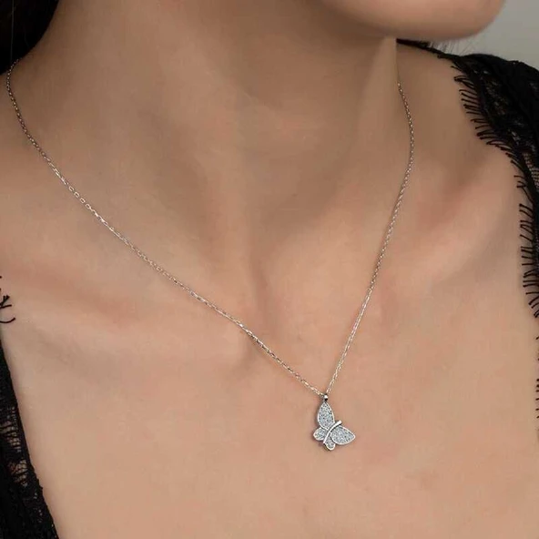 Swarovski Taşlı Gümüş Kelebek Bayan Kolye ürün görseli