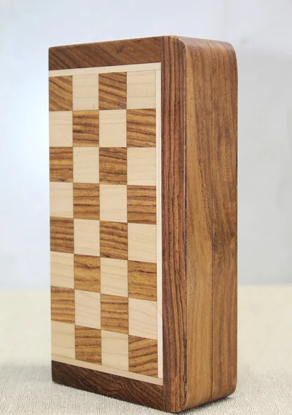 Özel Vernikli Mıknatıs Taşlı Ahşap Katlanabilir Kutulu Satranç Oyunu 12.5 Cm G220 - 3