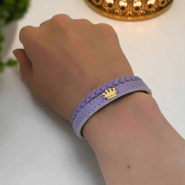 14 Ayar Altın Plakalı İsme Özel Taç Motifli Hakiki Mor Derili Hediye Bileklik-516 - Resim 2