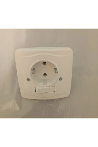 ANAHTARLI TOPRAKLI PRİZ - 2