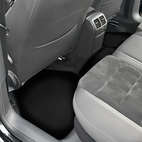 Siyah Kenarlı 5'li Araç Oto Halı Paspas Seti - Ön Arka Takım Siyah Araba Taban Paspas - Resim 5