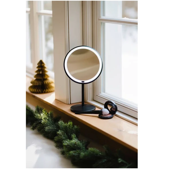 Wenko Ayaklı Masa Üstü Led Makyaj Aynası 5X Zoom Siyah - 5