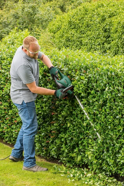 BOSCH Universal HedgeCut 60 Çit Kesme Makinası - Resim 5