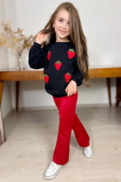 Kız Çocuk Üzeri Çilek Figürlü 3 İplik Kazak Bol Kesim Skuba Kumaş Kırmızı Alt Üst Takım - 2