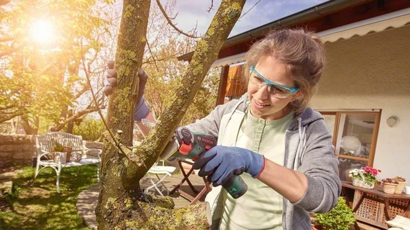 BOSCH EasyCut 12 Akülü Nanoblade Testere 12 Volt - Resim 2