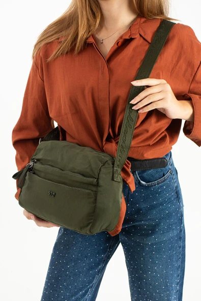 Yumuşak Dokulu Ultra Hafif, Esnek ve Su Geçirmez Polyamid Kumaş Omuz Çantası Koyu Yeşil Model: (571-13-14C) - Resim 2