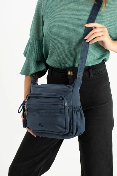 Yumuşak Dokulu Ultra Hafif, Esnek ve Su Geçirmez Polyamid Kumaş Omuz Çantası Lacivert Model: (571-13-14C) - Resim 2