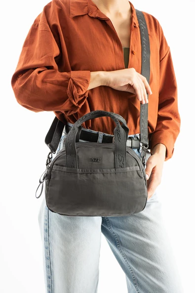 Yumuşak Dokulu Ultra Hafif, Esnek ve Su Geçirmez Polyamid Kumaş Omuz ve Kol Çantası Gri Model: (571-13-14H) - Resim 2