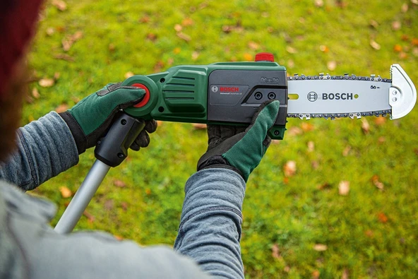 BOSCH UniversalChainPole 18 Teleskopik Akülü Zincirli Dal Budama - Resim 5