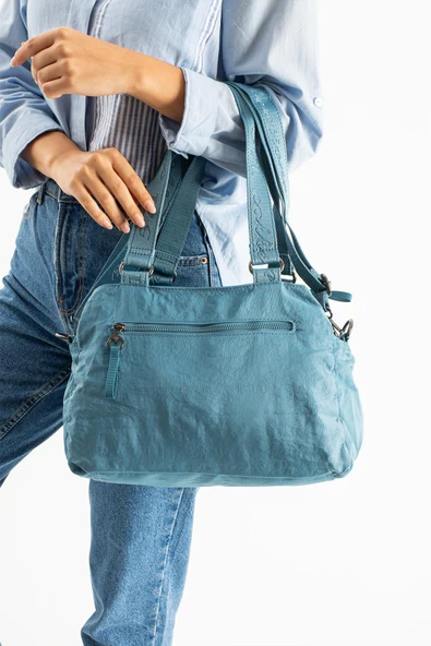 Yumuşak Dokulu Ultra Hafif, Esnek ve Su Geçirmez Polyamid Kumaş Omuz ve Kol Çantası Mavi Model: (571-13-14F) - Resim 3