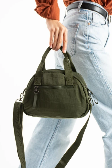 Yumuşak Dokulu Ultra Hafif, Esnek ve Su Geçirmez Polyamid Kumaş Omuz ve Kol Çantası Koyu Yeşil Model: (571-13-14H) - Resim 3