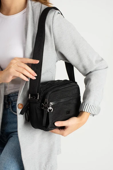 Yumuşak Dokulu Ultra Hafif, Esnek ve Su Geçirmez Polyamid Kumaş Omuz Çantası Siyah Model: (571-13-14E) ürün görseli 1