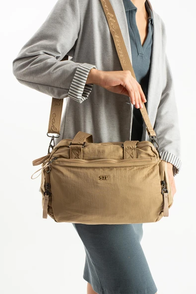 Yumuşak Dokulu Ultra Hafif, Esnek ve Su Geçirmez Polyamid Kumaş Omuz ve Kol Çantası Haki Model: (571-13-14G) ürün görseli 1