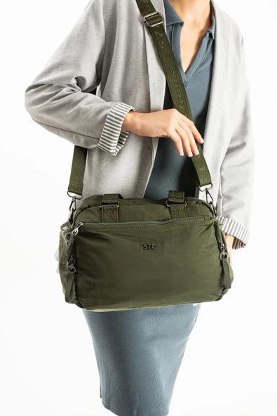 Yumuşak Dokulu Ultra Hafif, Esnek ve Su Geçirmez Polyamid Kumaş Omuz ve Kol Çantası Koyu Yeşil Model: (571-13-14G) ürün görseli 1