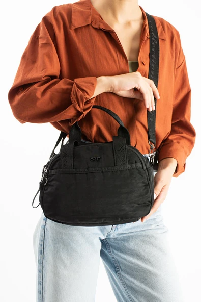 Yumuşak Dokulu Ultra Hafif, Esnek ve Su Geçirmez Polyamid Kumaş Omuz ve Kol Çantası Siyah Model: (571-13-14H) - Resim 2