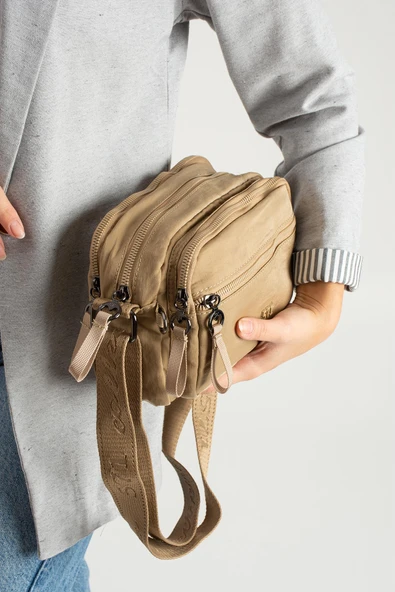 Yumuşak Dokulu Ultra Hafif, Esnek ve Su Geçirmez Polyamid Kumaş Omuz Çantası Vizon Model: (571-13-14E) - Resim 3