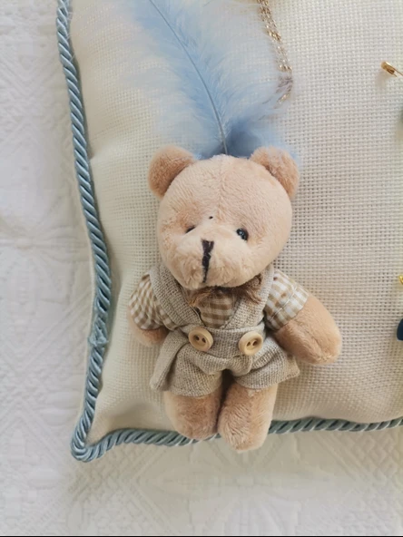 1 Adet Özel Tasarım Ekru Renk Sünnet Takı Yastığı 40 cm Uzunluk 30 cm Genişlik - Resim 2