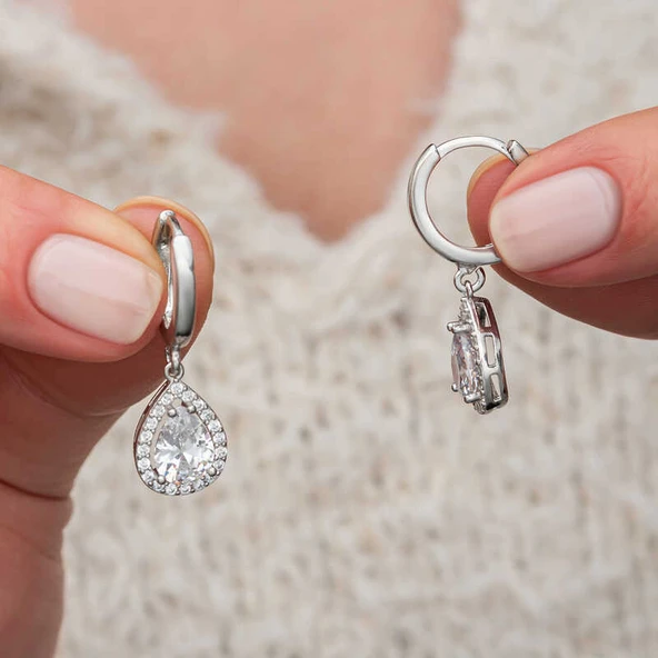 Gümüş Beyaz Zirkon Taşlı Damla Kadın Küpe ürün görseli 1