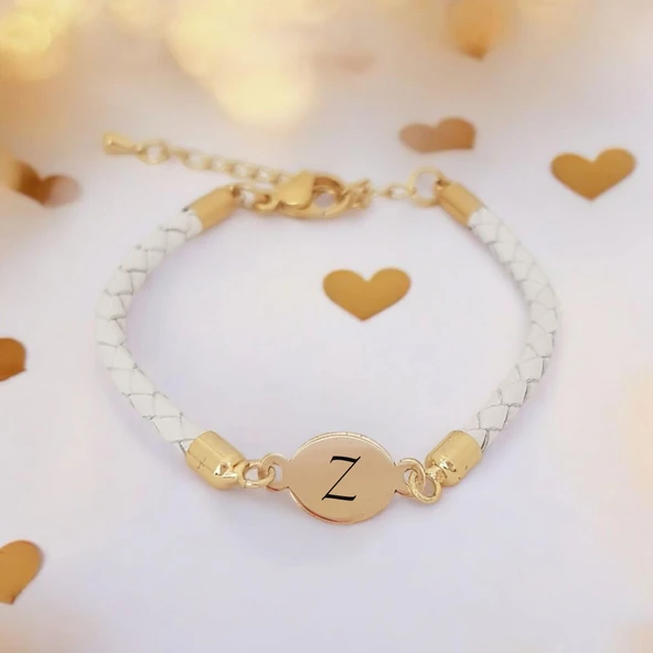 14 Ayar Altın Plakalı Harfe Özel Oval Figürlü Doğal Beyaz Derili Hediye Bileklik-529 ürün görseli