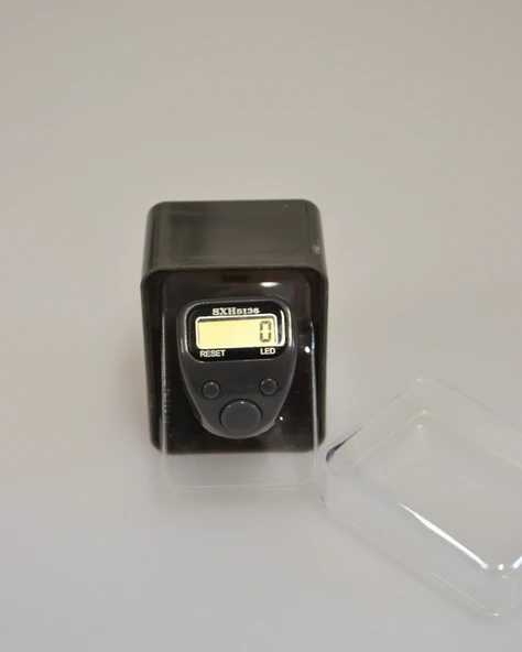 Özel Kutulu Mini Işıklı Zikirmatik– Şık Tasarım, Resetlenebilir, Taşınabilir Tesbih Sayaç ürün görseli