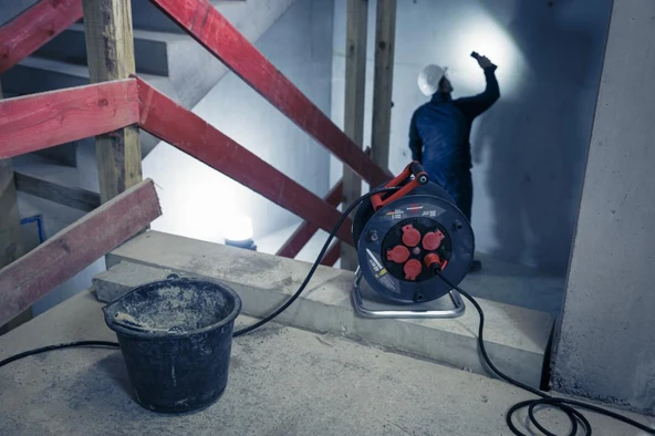 Brennenstuhl Profesyonel Serisi 40 Metre Kablolu 5 Soketli Isınma Sigortalı Cablepilot Özellikli Dış Mekan Makaralı Kablo (H07RN-F 3G2.5) - Resim 6