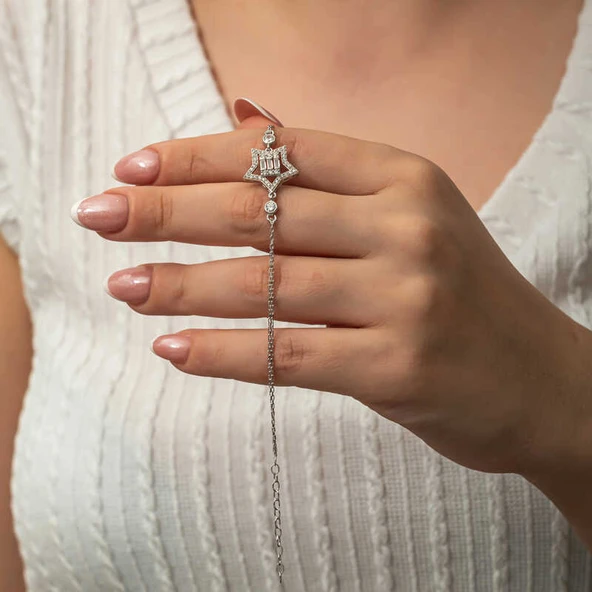 BlackCraft Gümüş Baget Taşlı Yıldız Kadın Bileklik (BC-BB4B83)