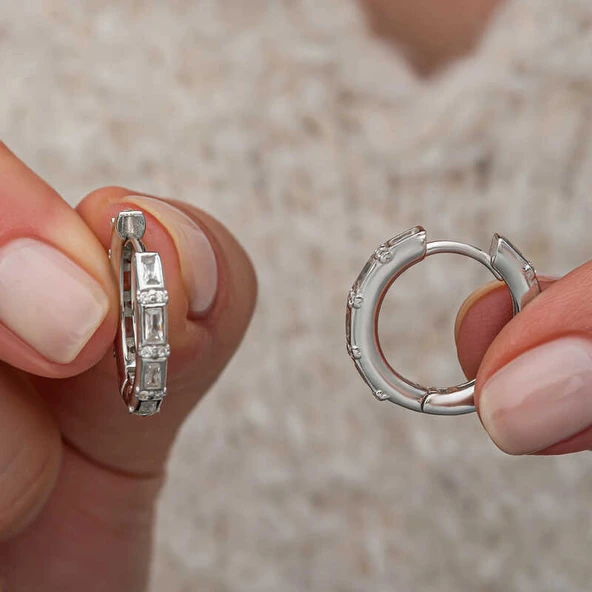 BlackCraft Gümüş Baget Taşlı Halka Kadın Küpe (BC-708DDD) ürün görseli 1