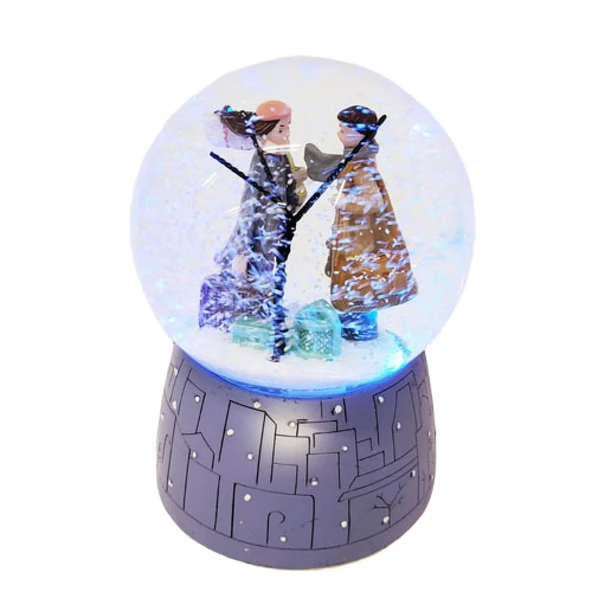 Büyük Boy Kış Masalı Temalı Pilli Kar Küresi ürün görseli