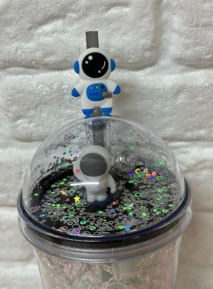 PİPETLİ BARDAK MATARA SEVİMLİ SULUK 450 ml ÇİFT ASTRONOT FİGÜRLÜ - 2